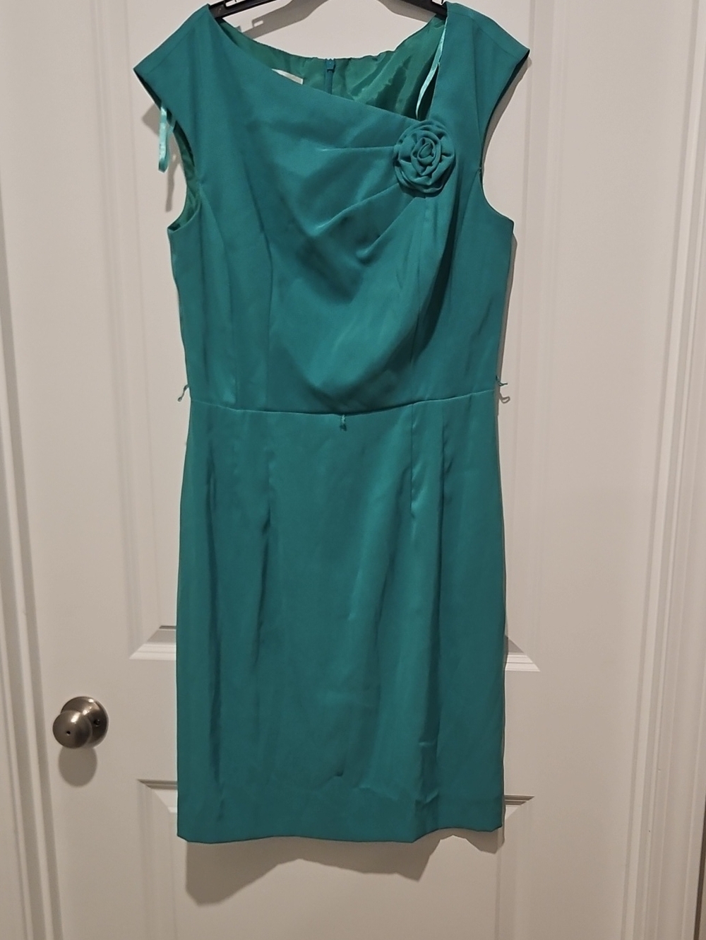 dressbarn Teal Knee-Length Cap Sleeve Sheath Dress with Rosette